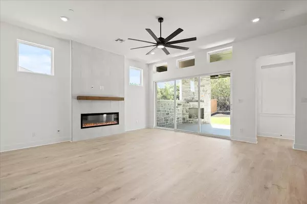 Austin, TX 78738,19113 Hopper LN