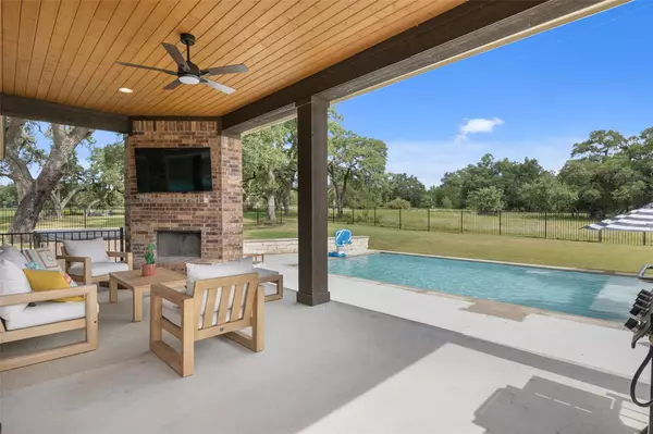 1715 Nature View LOOP,  Driftwood,  TX 78619