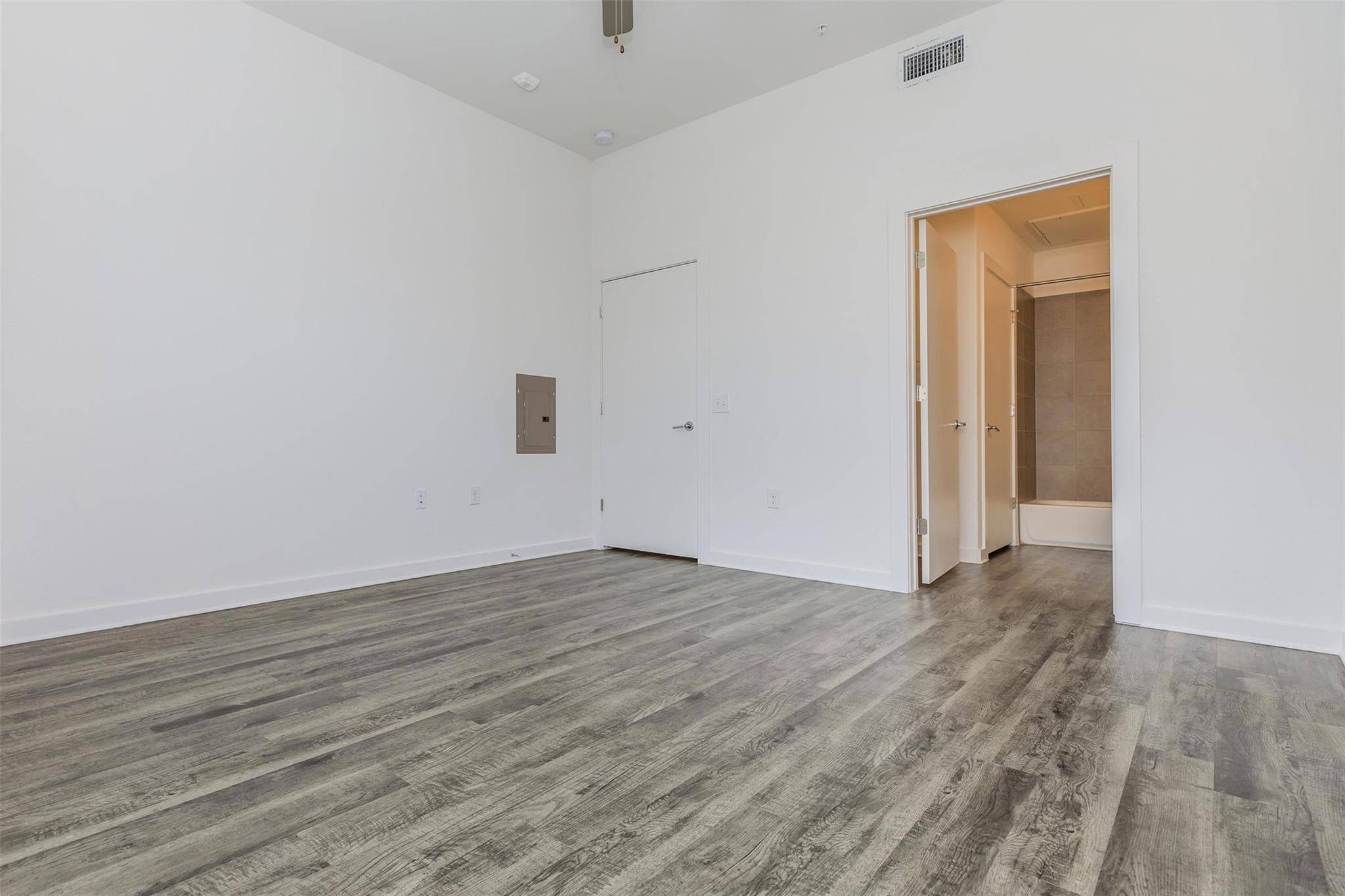 Leander, TX 78641,680 Naumann DR #1-412