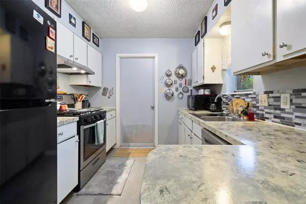 Taylor, TX 76574,2803 Crestview ST