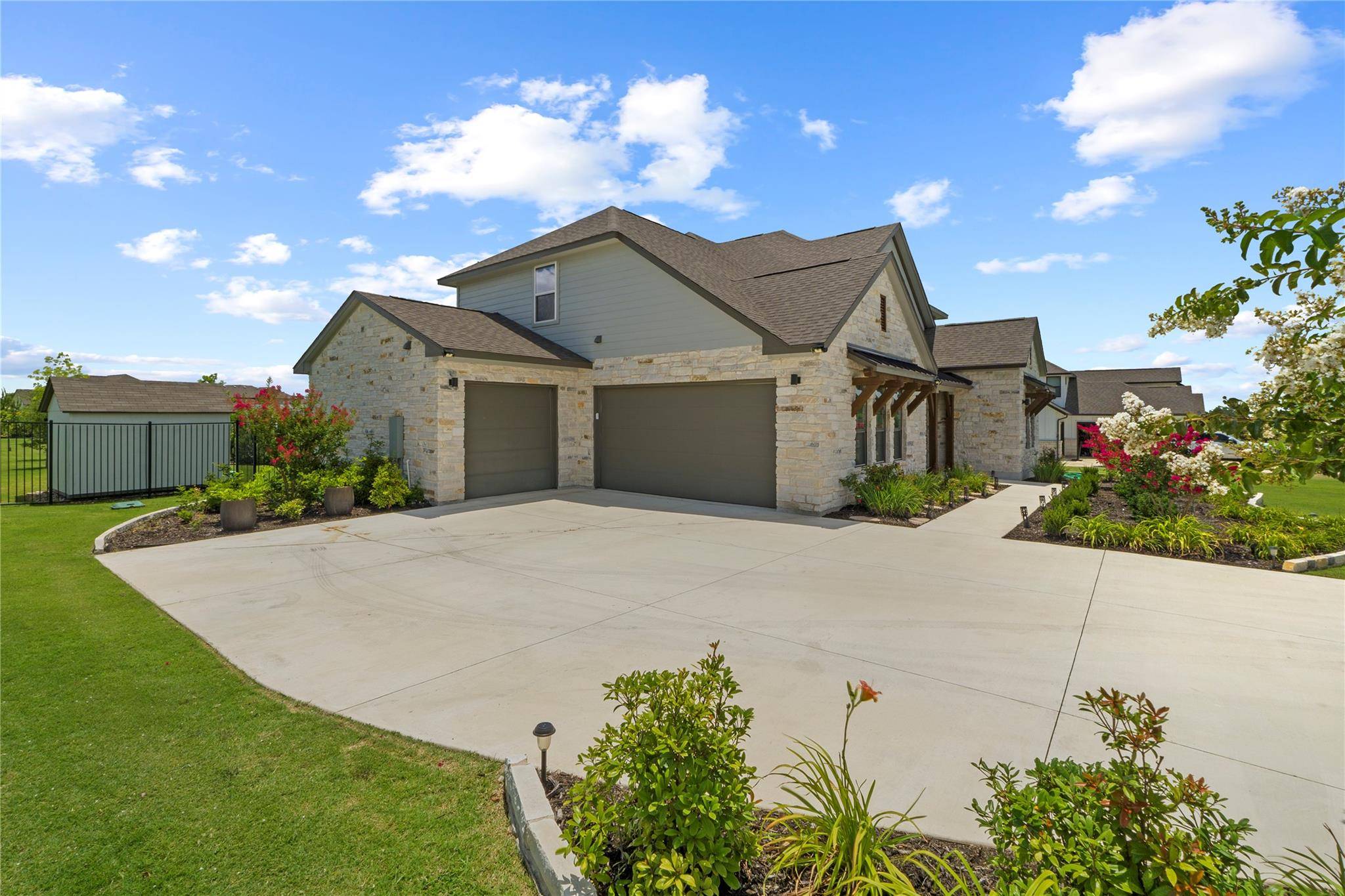 Liberty Hill, TX 78642,204 N Haven DR