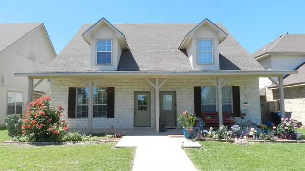 112 Sandstone DR #C/D,  Jarrell,  TX 76537