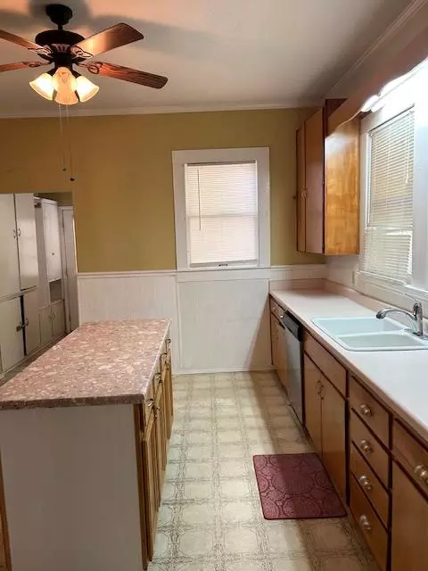 Taylor, TX 76574,413 Fowzer ST