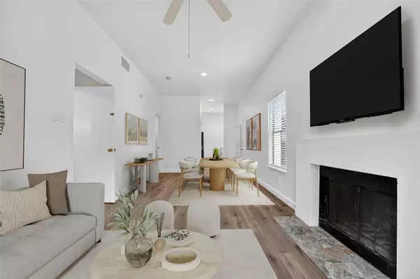 712 Graham PL #201, Austin, TX 78705