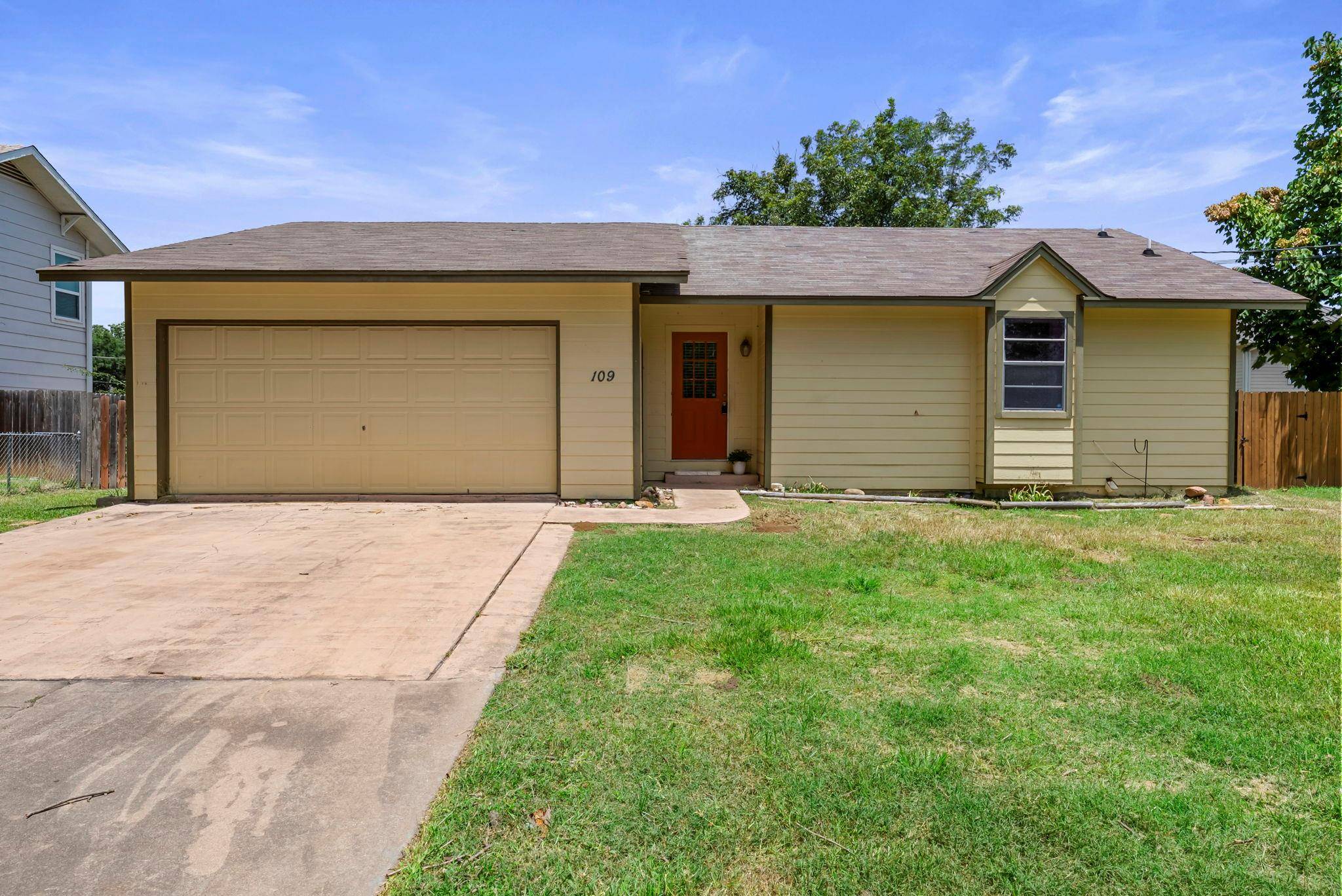 109 Channel DR, Sunrise Beach, TX 78643