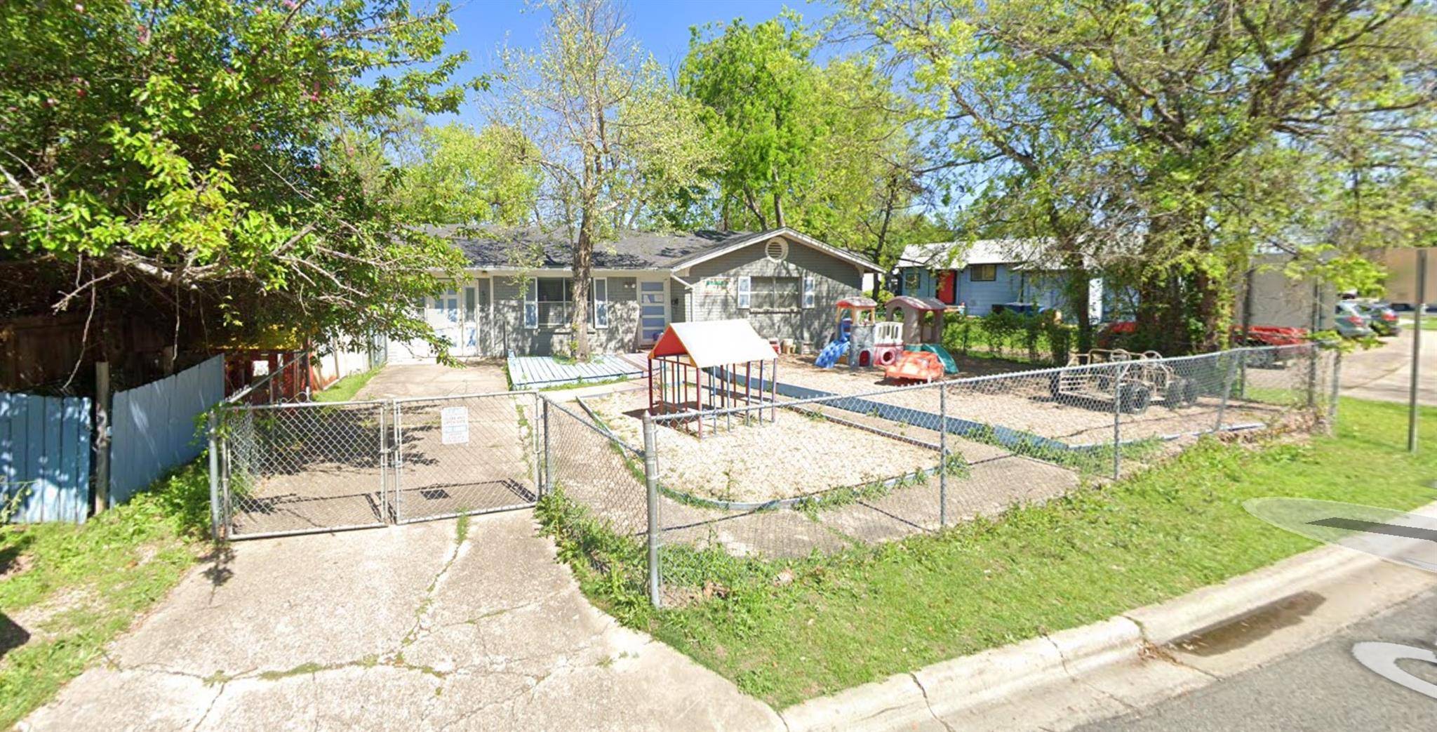 5006 Crestmont DR, Austin, TX 78756