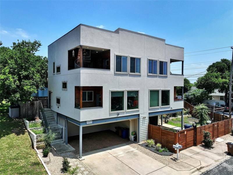 2100 Rosewood Ave #B, Austin, TX 78702