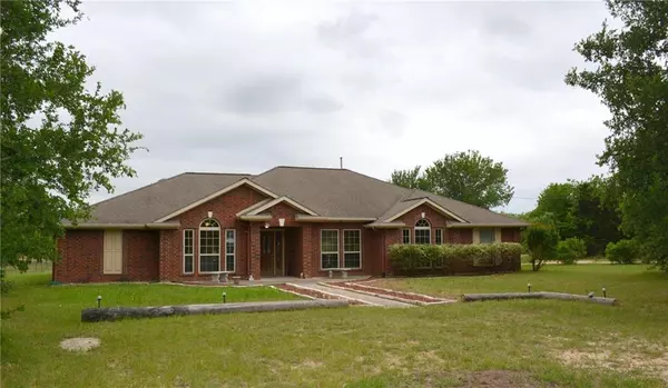 5115 Barth RD,  Lockhart,  TX 78644