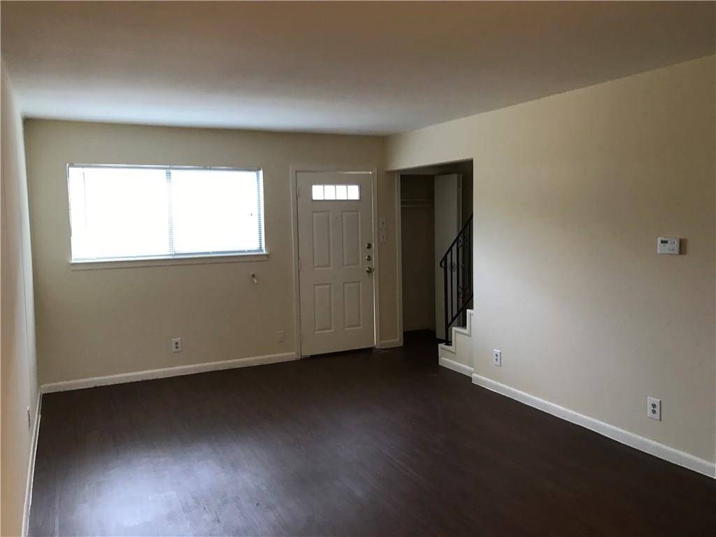 Austin, TX 78731,5001 Bull Creek RD #102