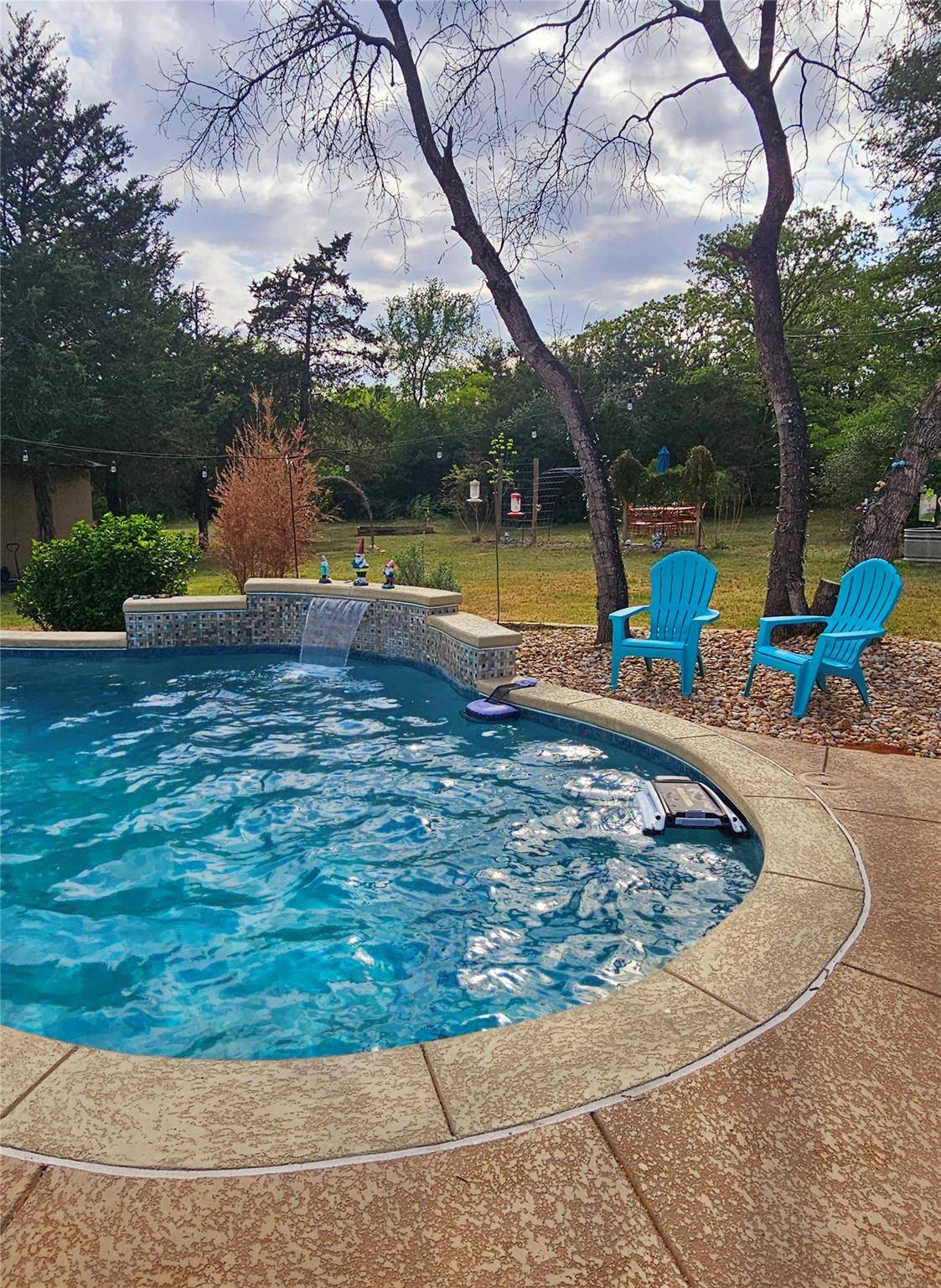 Elgin, TX 78621,417 Hidden Oaks DR