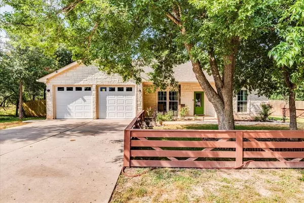 115 Mokulua LN, Bastrop, TX 78602