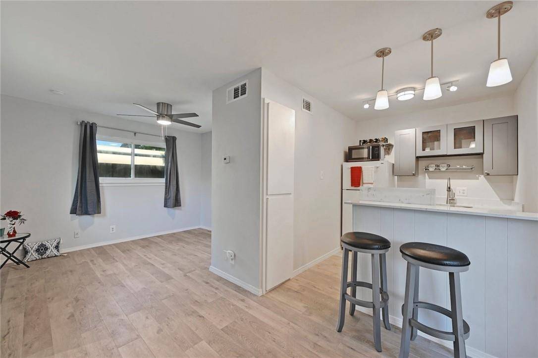 1111 W 10th ST #204, Austin, TX 78703