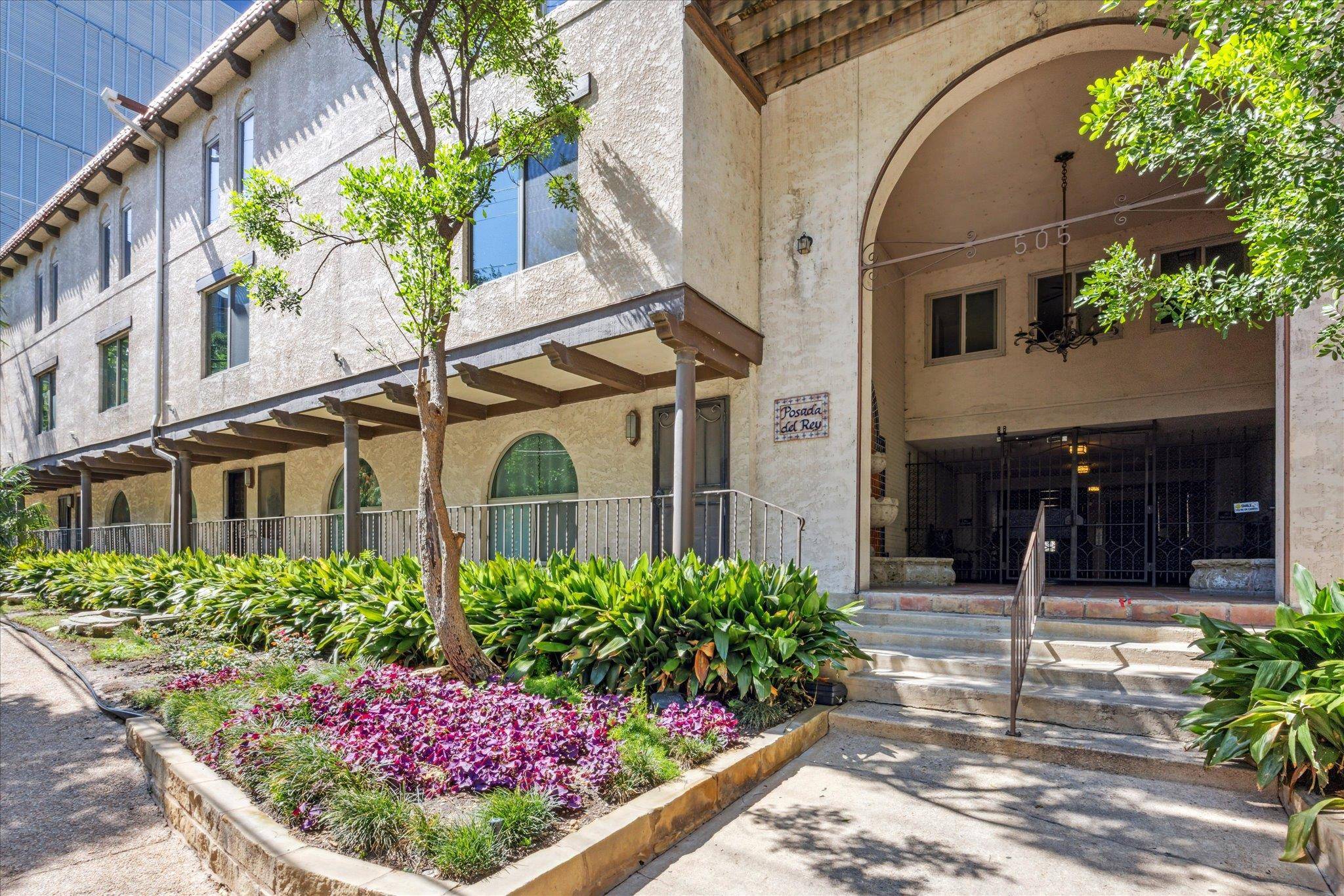 Austin, TX 78701,505 W 7th ST #105