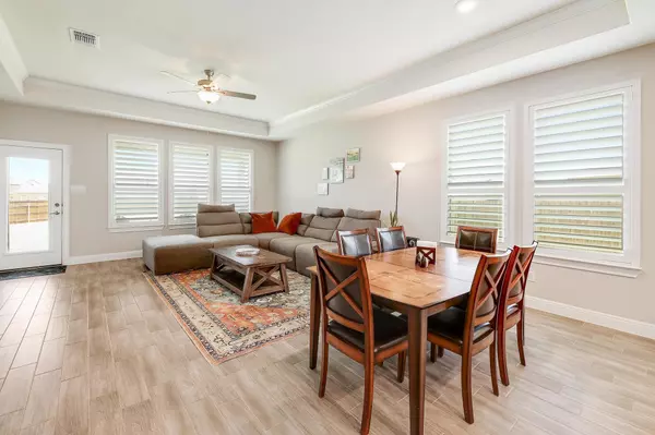 Liberty Hill, TX 78642,529 Compania CV