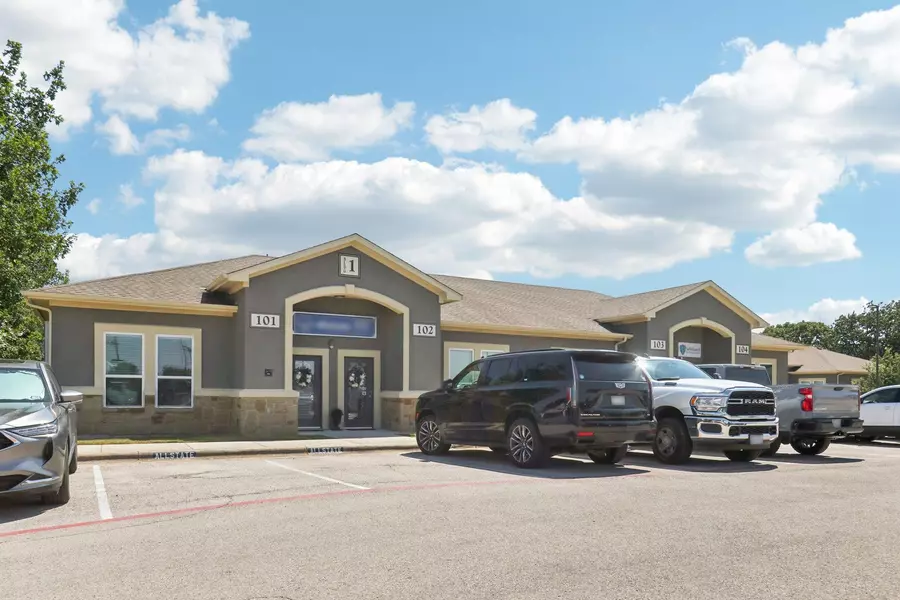 2301 S Bagdad RD #103, Cedar Park, TX 78613