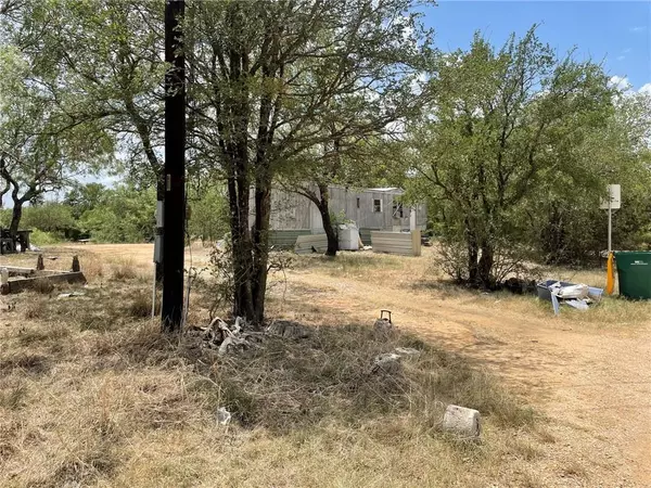 1302 Kings Forest, Granite Shoals, TX 78654