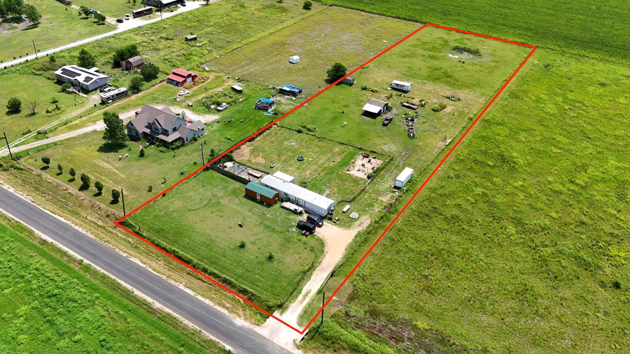 220 County Road 428, Taylor, TX 76574