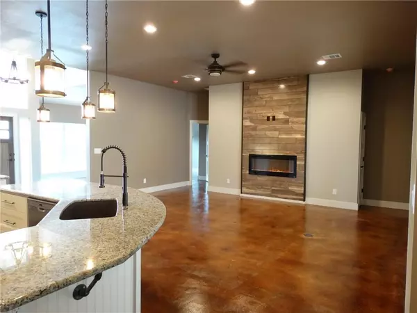 Lago Vista, TX 78645,20601 Branding Iron