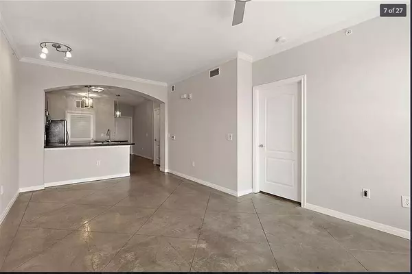 Austin, TX 78705,2505 San Gabriel ST #512