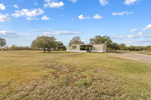 Giddings, TX 78942,1671 County Road 101