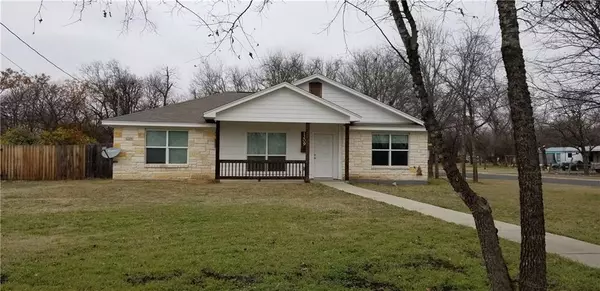 1209 E Ave F,  Lampasas,  TX 76550