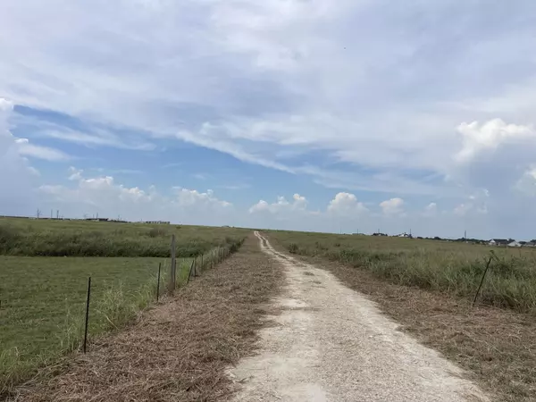 115 Dargahi PL, Granger, TX 76530