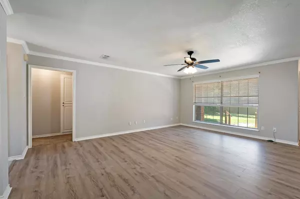 Taylor, TX 76574,605 Drake LN