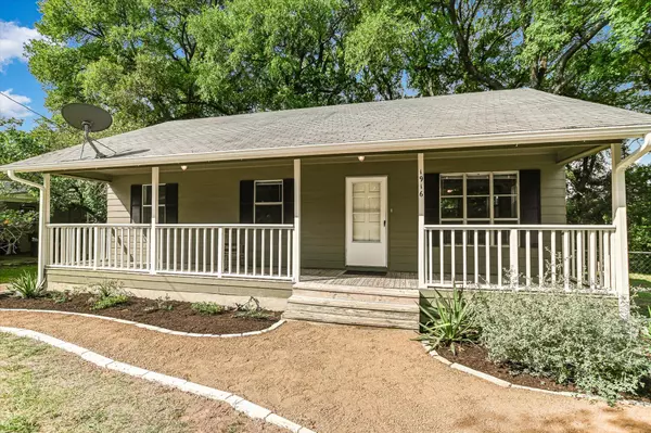 1916 Casa Grande DR,  Austin,  TX 78733