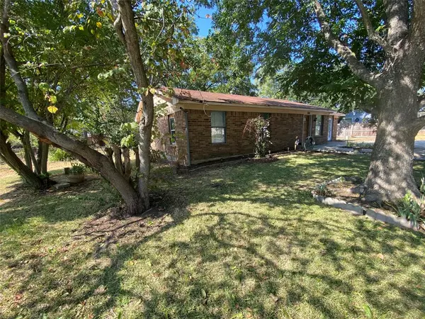 1101 W Hays ST, Kyle, TX 78640