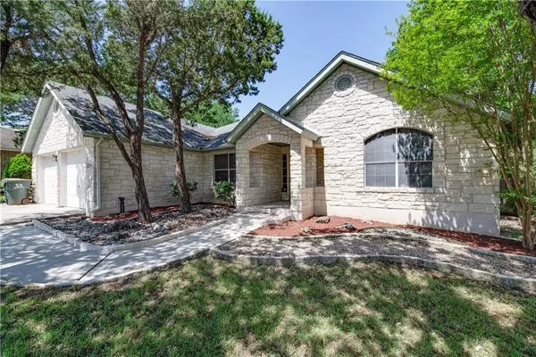 2004 Lancaster ST, San Marcos, TX 78666