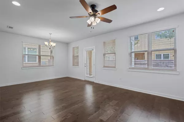 Austin, TX 78748,8940 Parker Ranch CIR #B