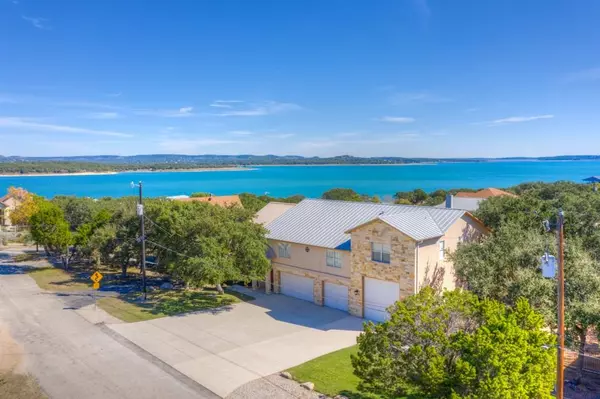 1350 Stagecoach DR, Canyon Lake, TX 78133