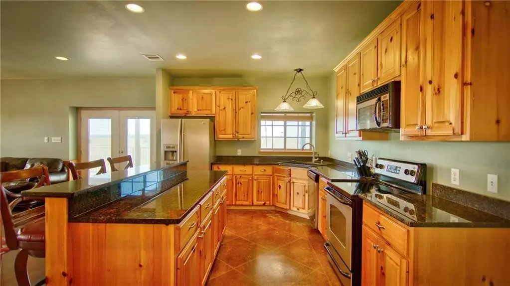 Thrall, TX 76578,1505 County Rd 469