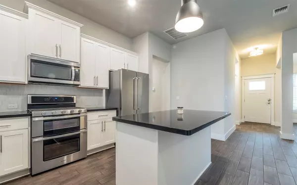 Leander, TX 78641,1905 Standing Tall DR #40