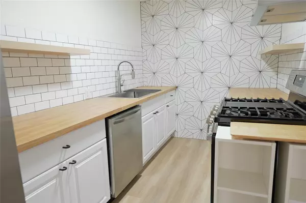 2311 S 3rd ST, Austin, TX 78704