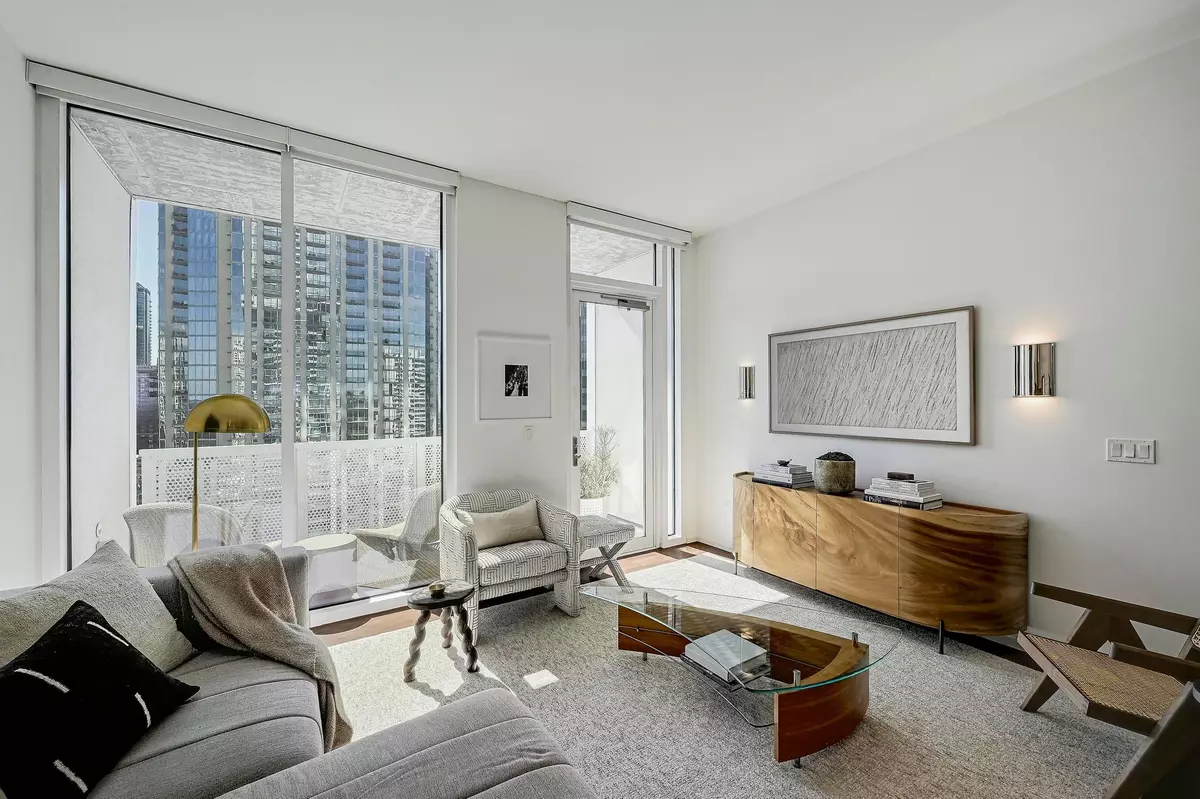 Austin, TX 78701,301 West Ave #2105