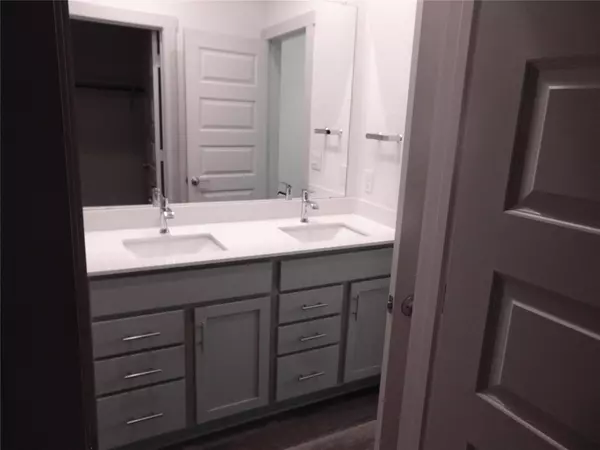 Austin, TX 78724,Address not disclosed