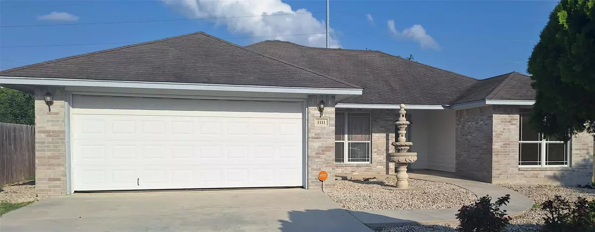 New Braunfels, TX 78130,1111 Blazewood DR