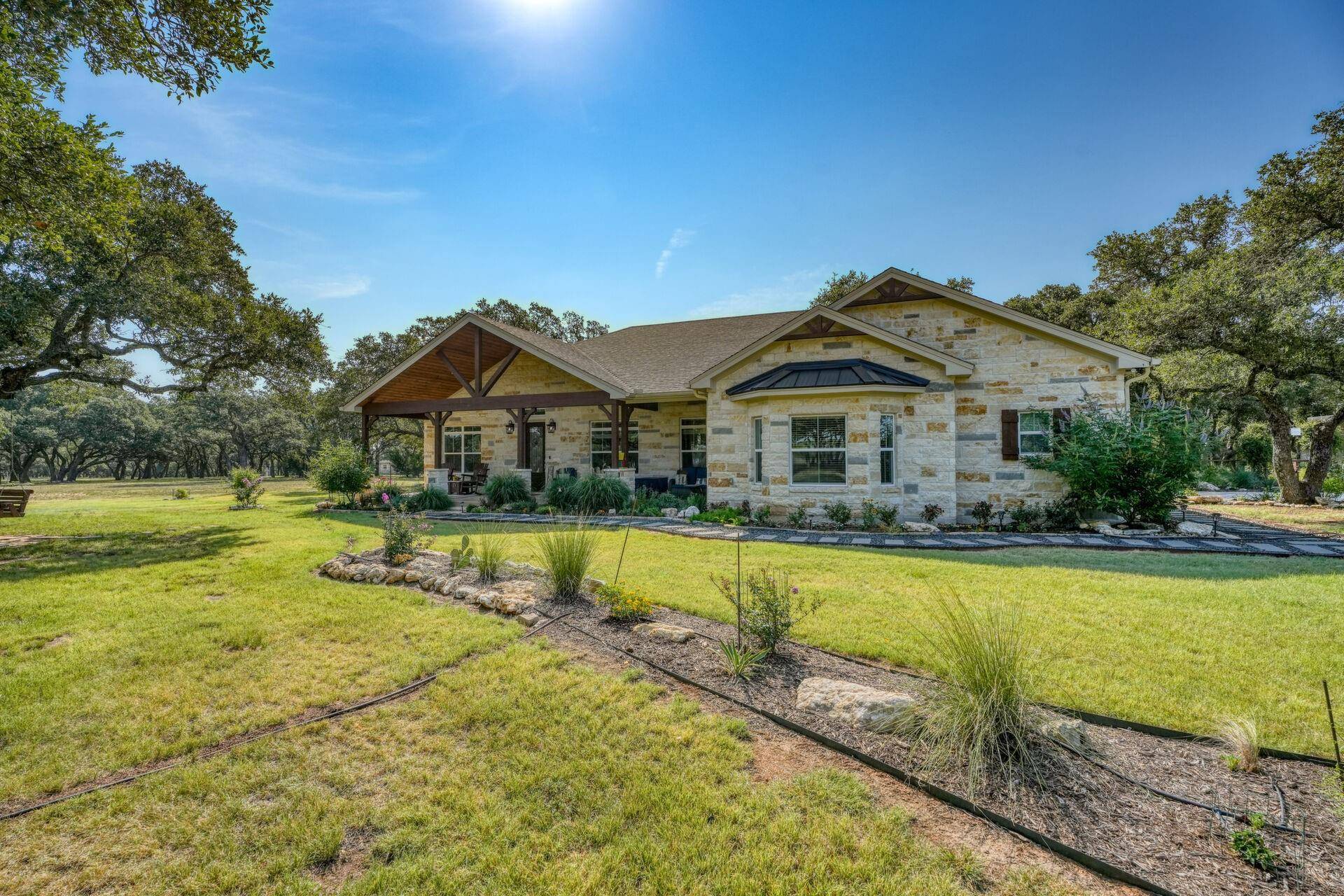 105 Buffalo BND, Lampasas, TX 76550