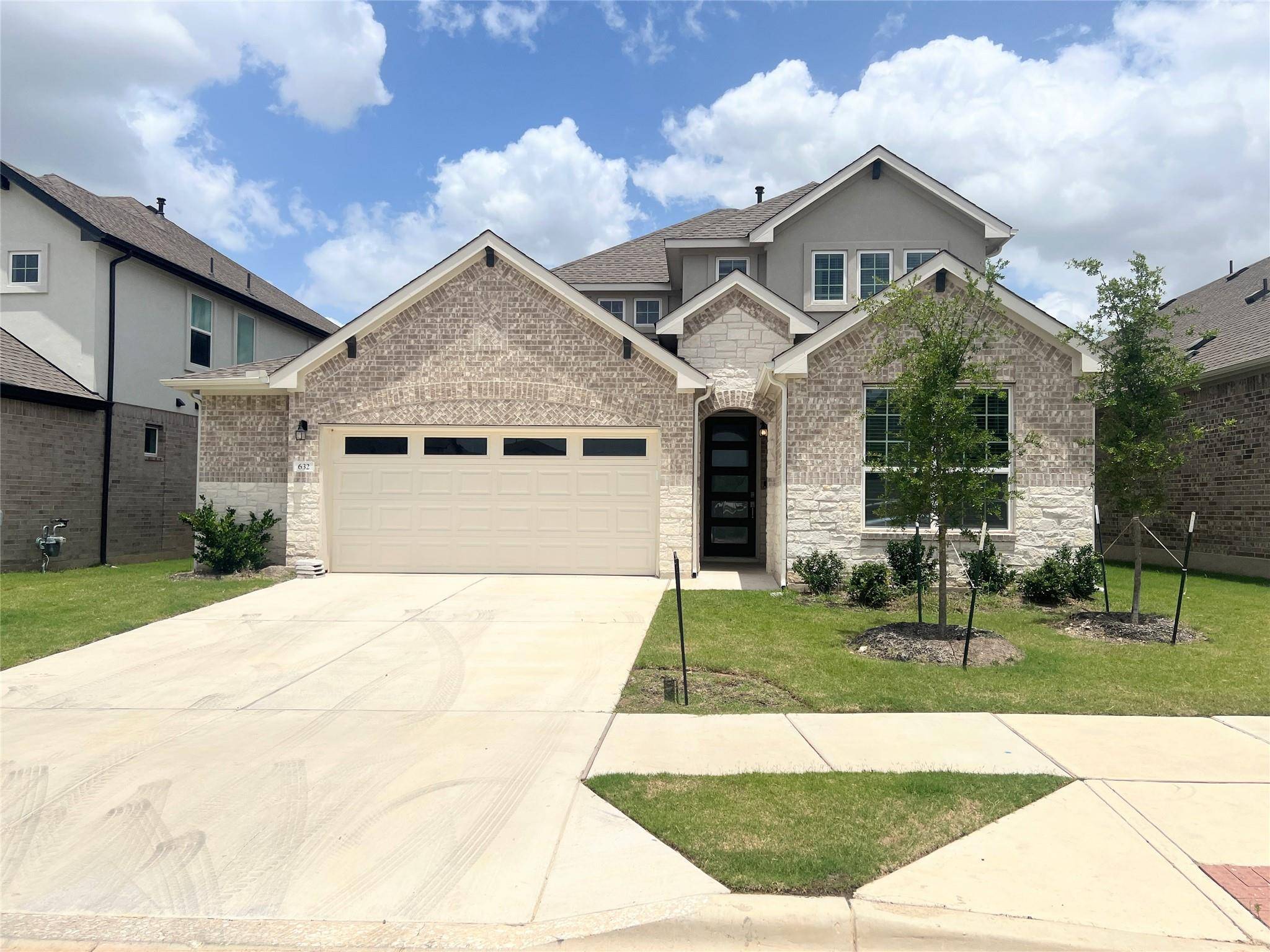 632 Deerpath ST, Leander, TX 78641