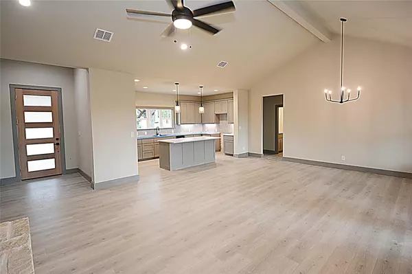 Fischer, TX 78623,1513 Redwood RD