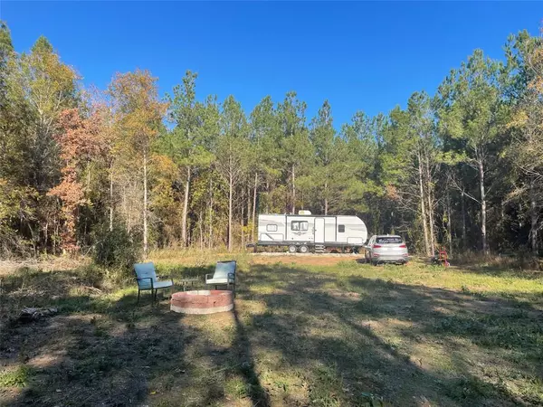 2342 County RD 3070, Crockett, TX 75835