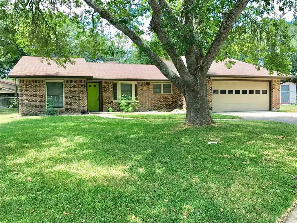 Lockhart, TX 78644,809 Ross CIR