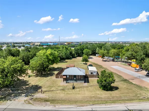 Leander, TX 78641,303 W Broade ST