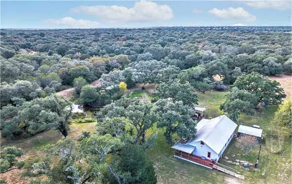 1156 S CR 255,  Sheridan,  TX 77475