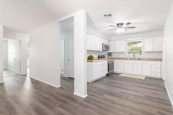 Seguin, TX 78155,133 Country Acres DR