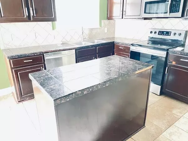 Manor, TX 78653,109 E Wheeler ST S