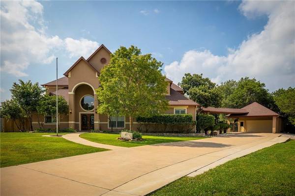 17 Horseshoe CT,  New Braunfels,  TX 78132