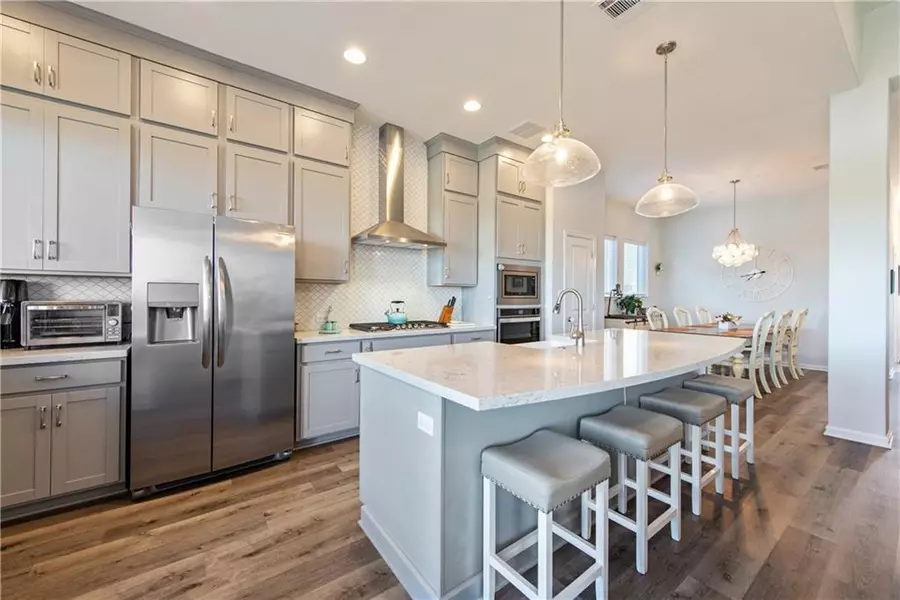 7117 Jument DR, Austin, TX 78738