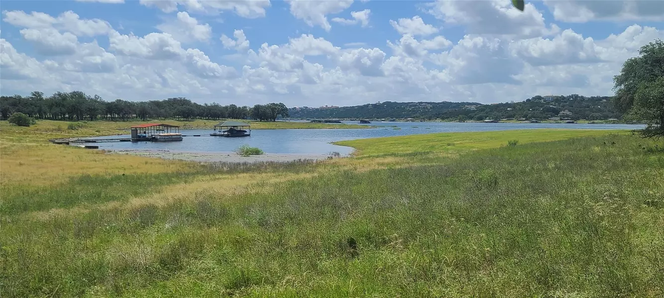 1303 Robin TRL, Lago Vista, TX 78645